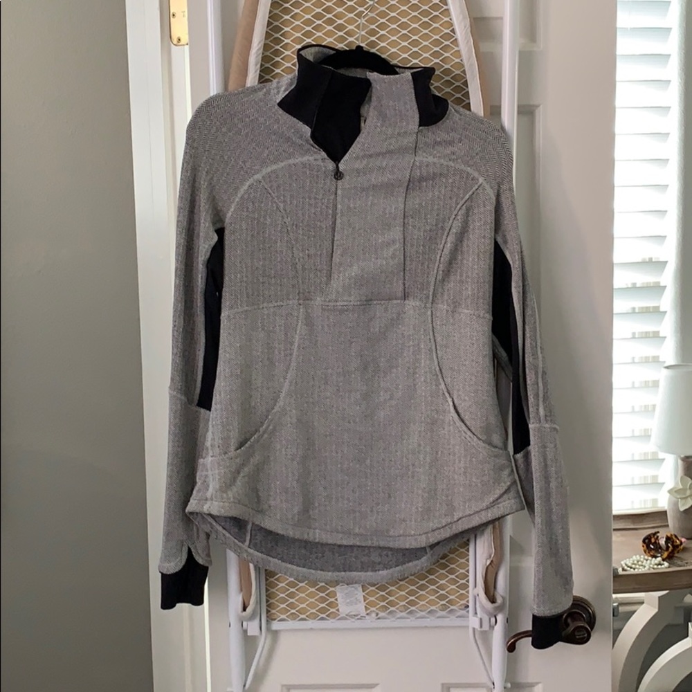 Lululemon top